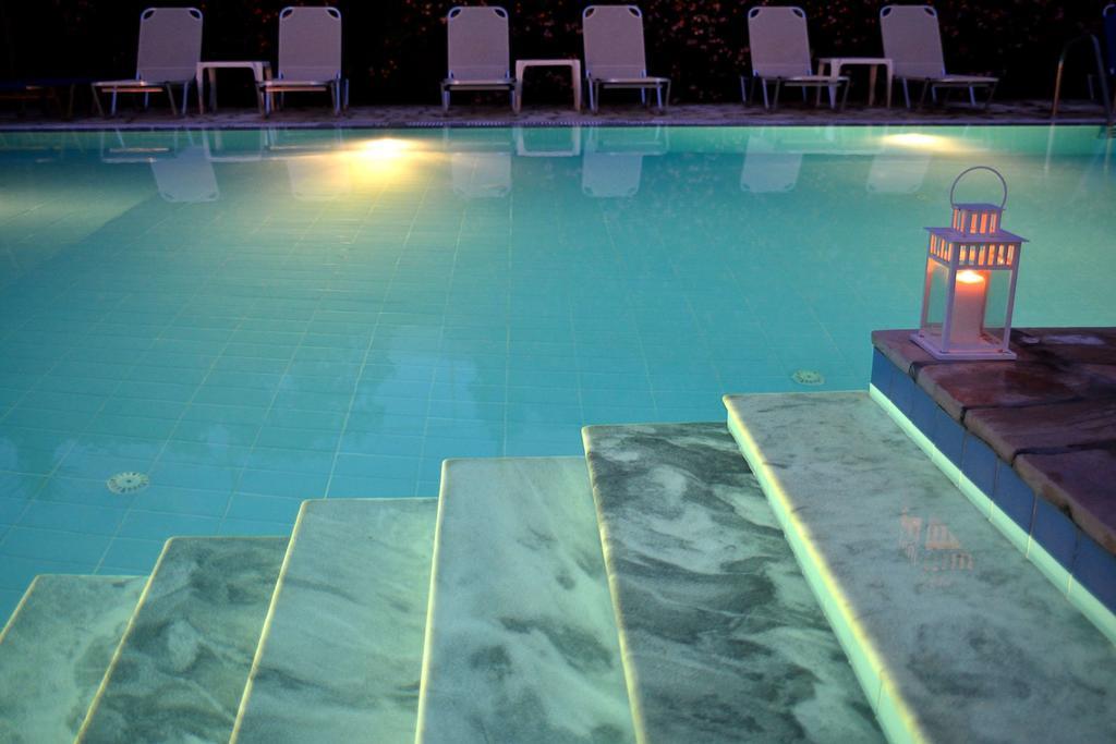 Filorian Hotel Apartments Akharávi Eksteriør bilde